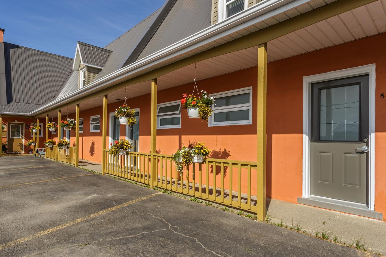 Auberge De L'Anse Riviere-du-Loup Luaran gambar